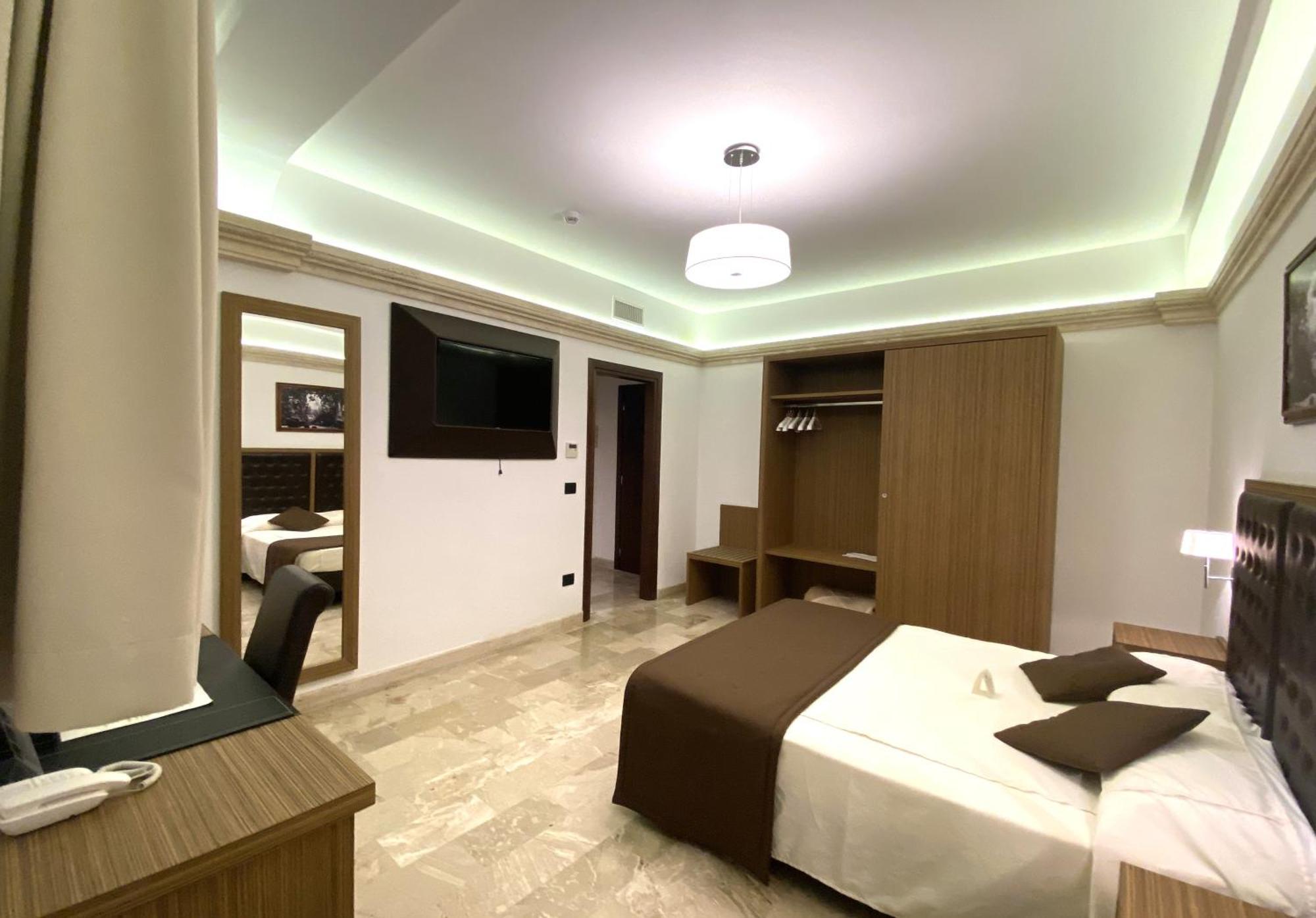 Bhb Hotel Manduria Ngoại thất bức ảnh
