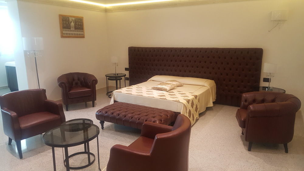 Bhb Hotel Manduria Ngoại thất bức ảnh